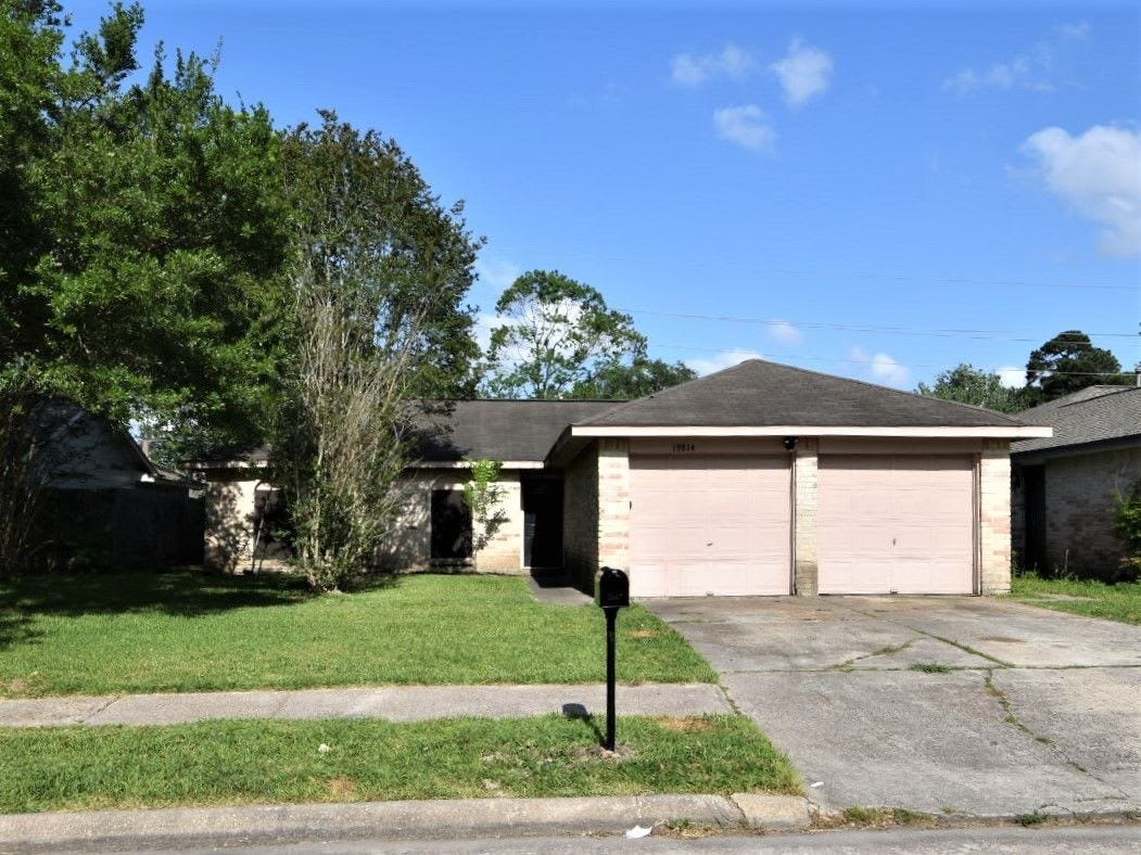 19814 Burle Oak Drive, Humble, TX 77346