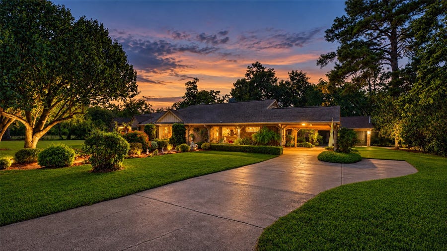 Property photo for 12625 Huffmeister Road, Cypress, TX
