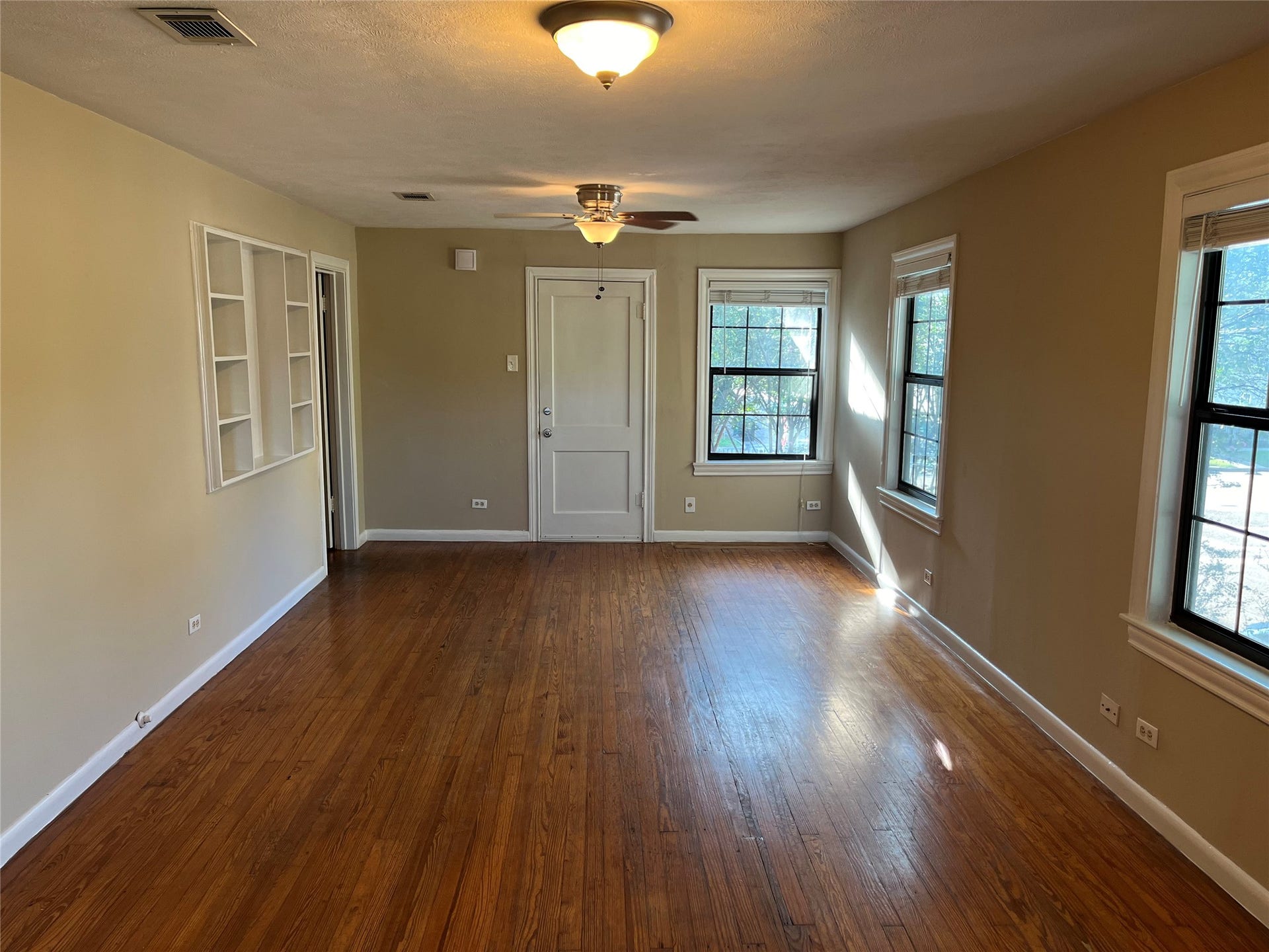 2115 Holman Street, Houston, TX 77004 Additional view of the living area from the kitchen of Unit #3.