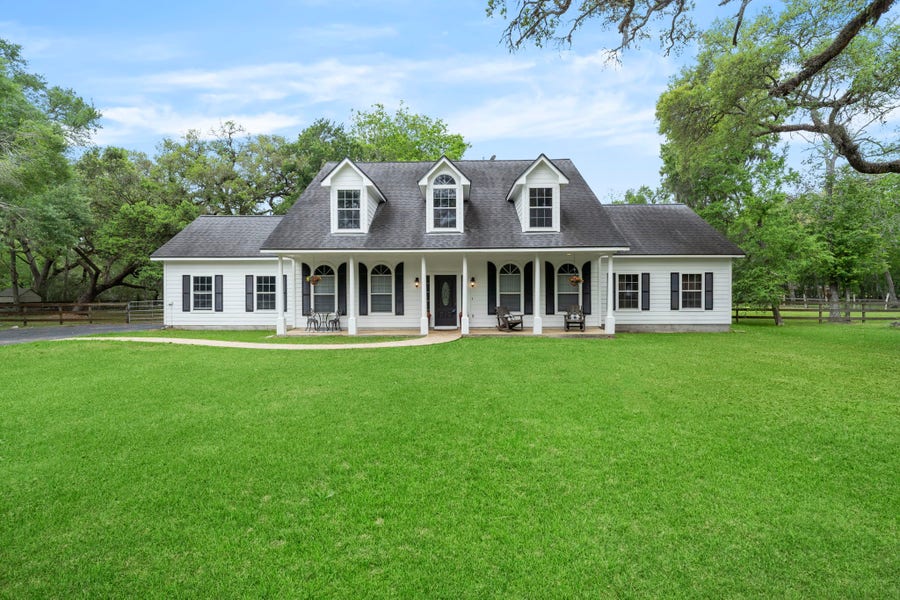 Property photo for 13502 E Brazos Bend Drive, Needville, TX