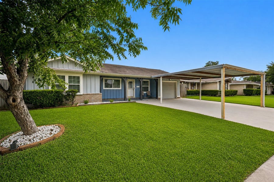 Property photo for 1306 Camden Road, Pasadena, TX