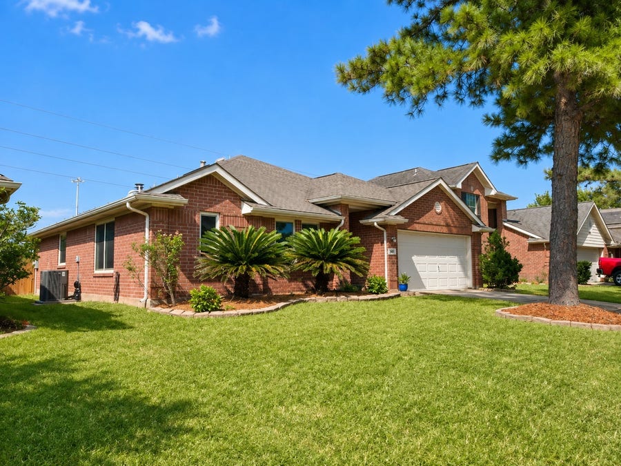 Property photo for 19631 Amistad Dr, Tomball, TX