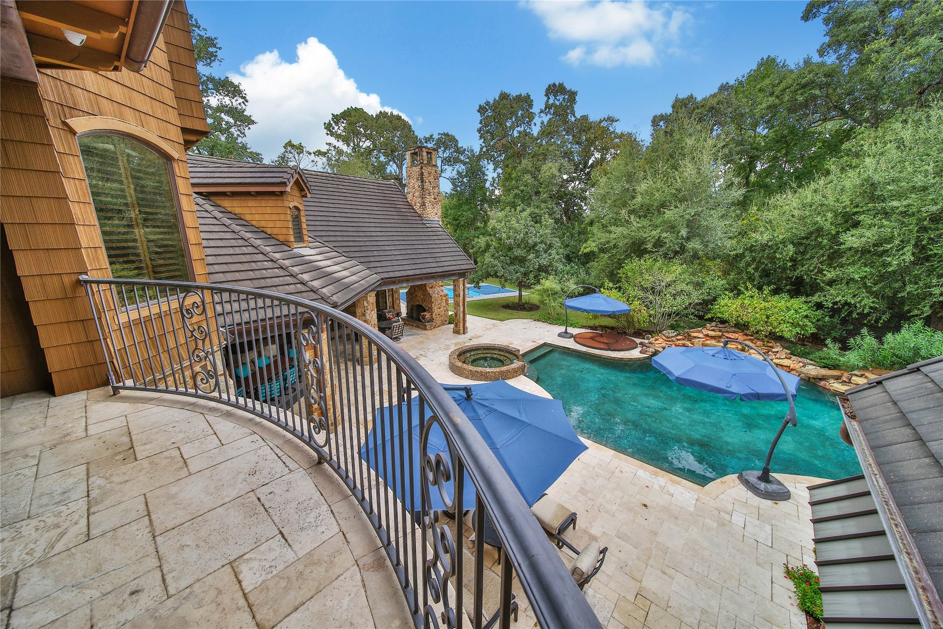 247 S Fazio Way, Spring, TX 77389 247 S Fazio Way, Spring, TX 77389
