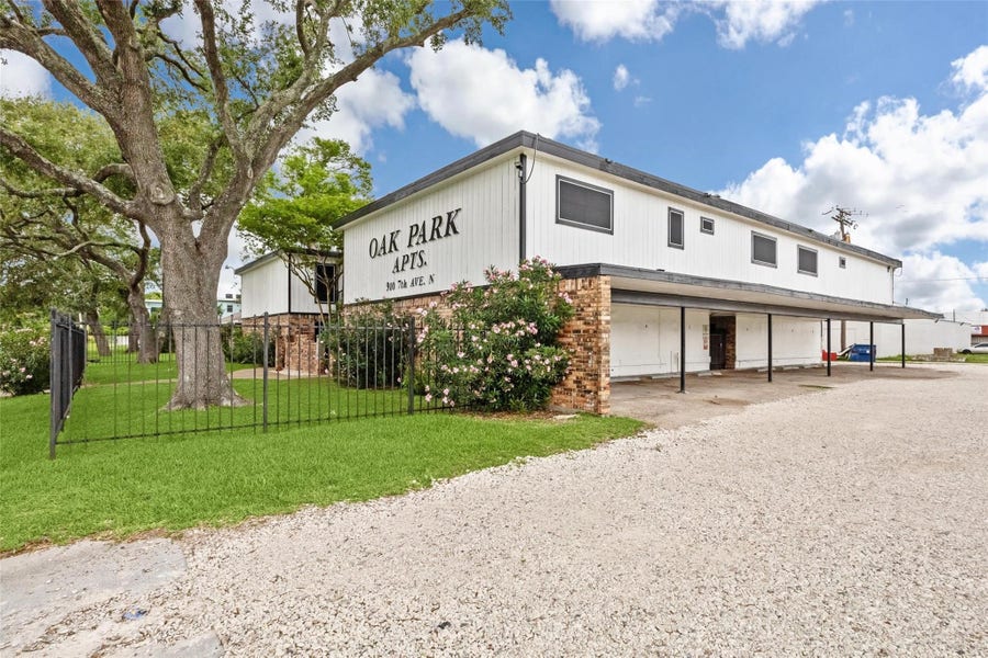 Property photo for 910 7th Avenue N, #8, Texas City, TX