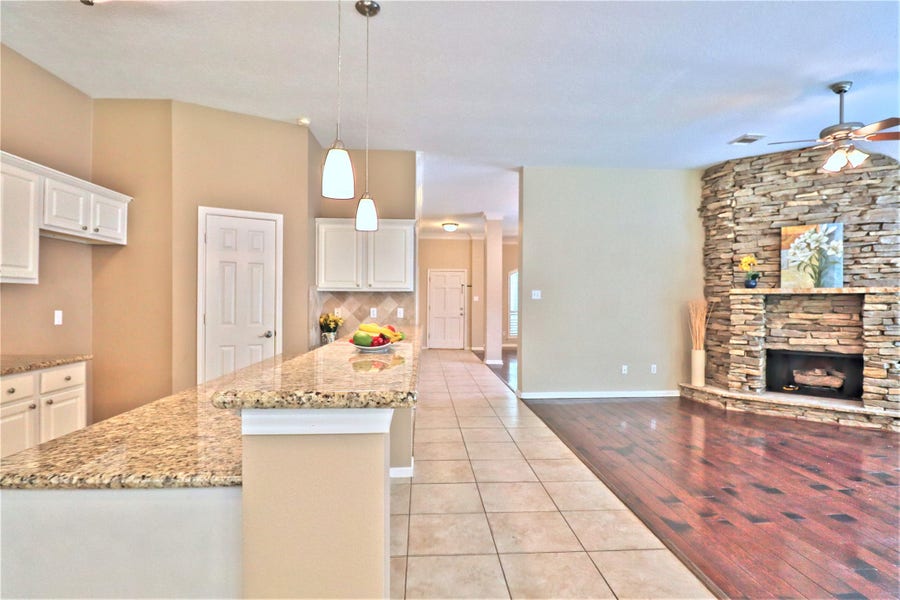Property photo for 4530 Springfield Lakes Street, Sugar Land, TX