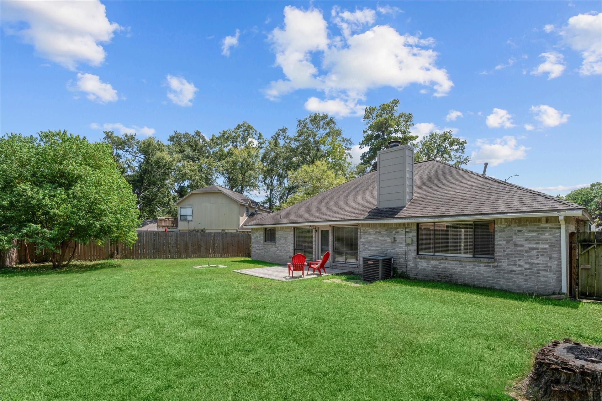 2035 Woodhue Drive, Spring, TX 77386
