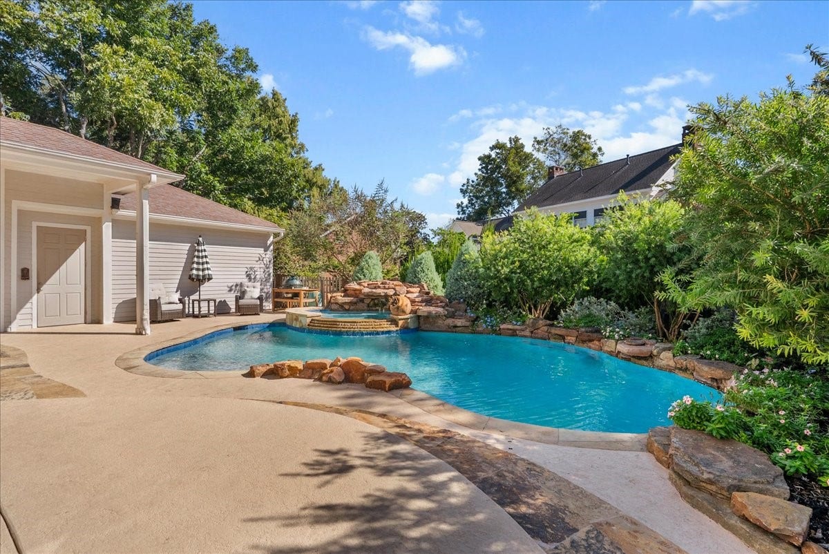 1218 Bluebonnet Drive, Seabrook, TX 77586