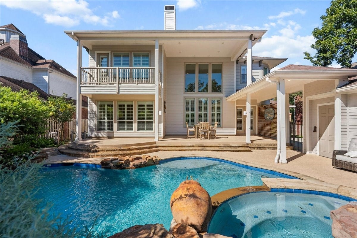 1218 Bluebonnet Drive, Seabrook, TX 77586
