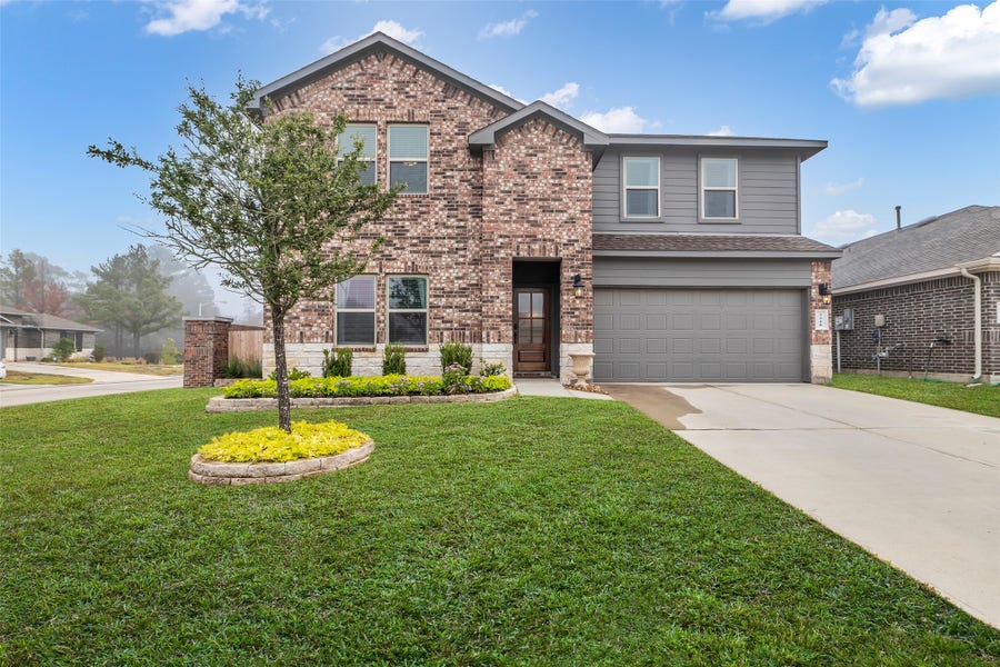 Property photo for 3318 Iron Pine Lane, Conroe, TX