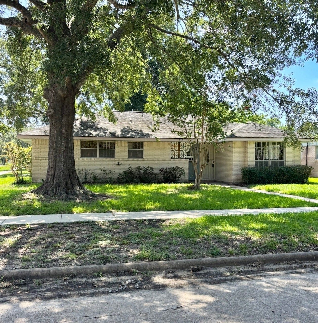 2342 Welk Street, Houston, TX 77034 2342 Welk Street, Houston, TX 77034