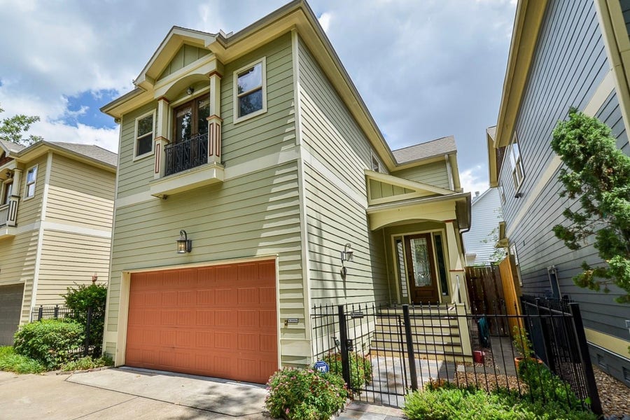 Property photo for 1411 W 22nd Street, Houston, TX