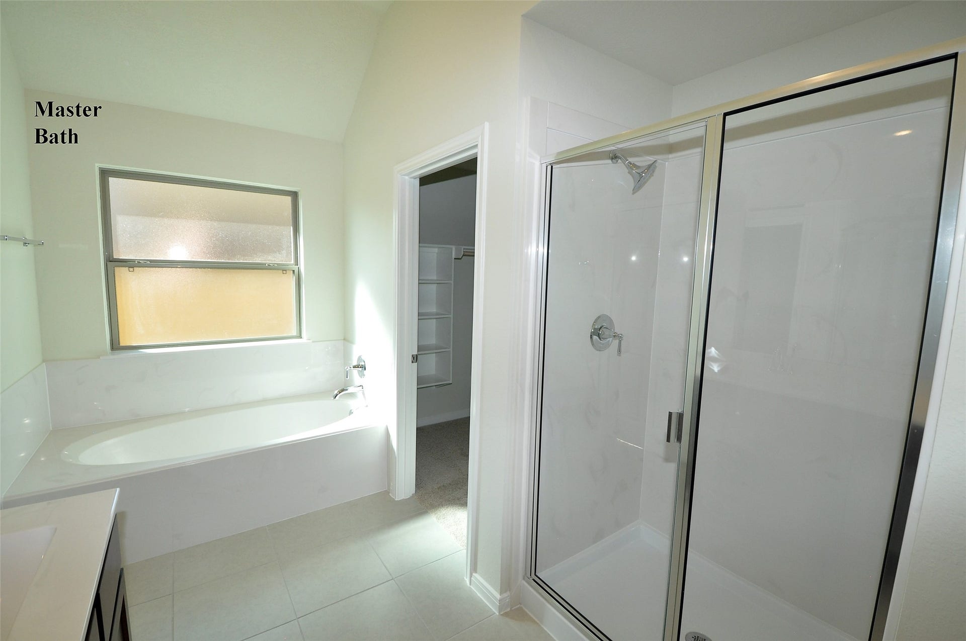 2210 ENSENADA Drive, League City, TX 77539 Master bath