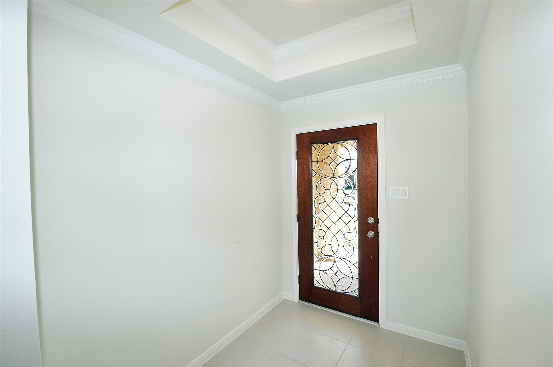 2210 ENSENADA Drive, League City, TX 77539 Triple pane etched glass entry door.