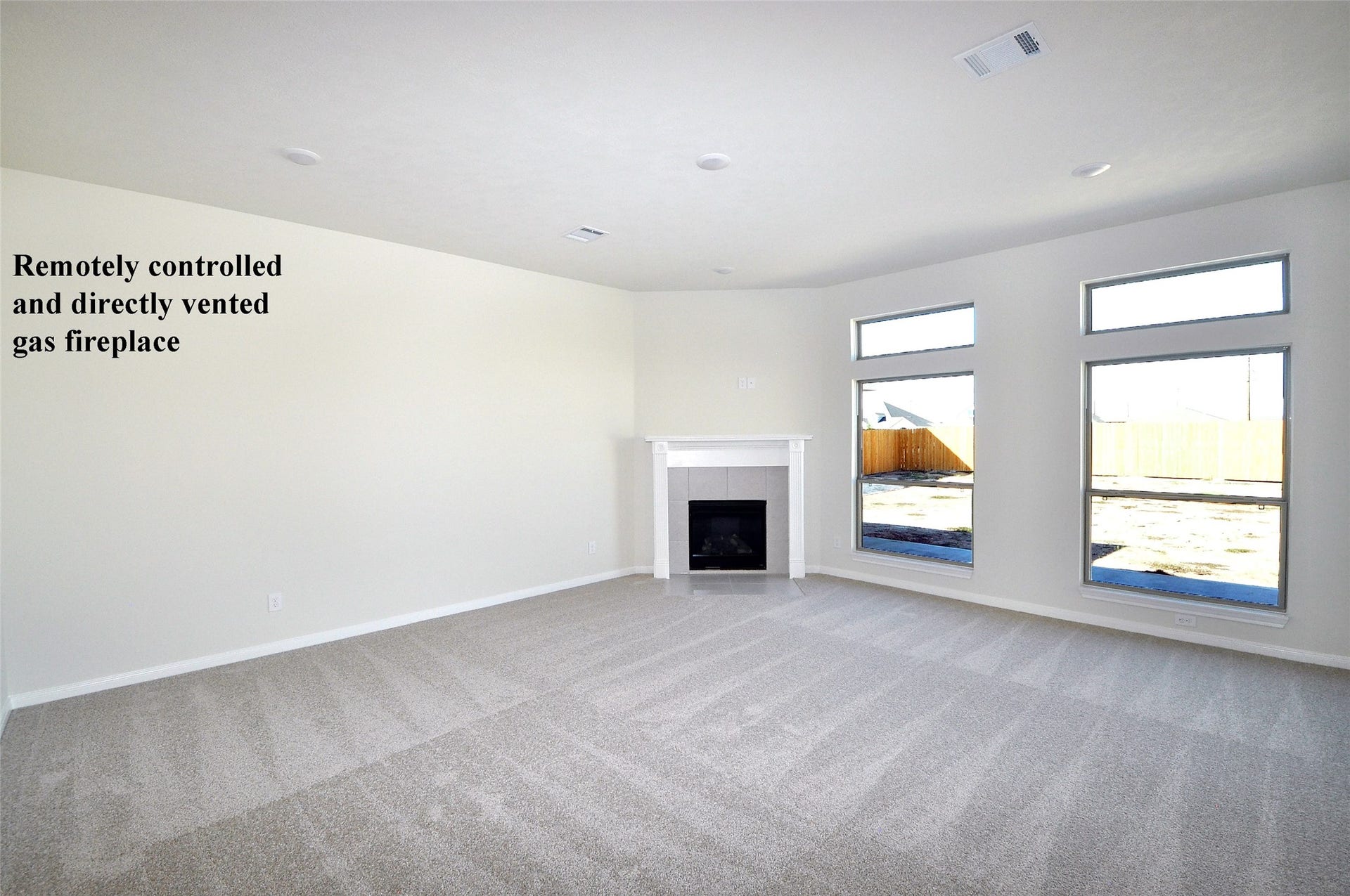 2210 ENSENADA Drive, League City, TX 77539 Light, bright and cheerful Family room