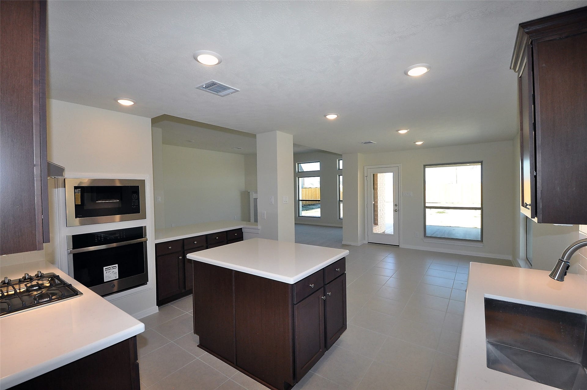 2210 ENSENADA Drive, League City, TX 77539 Excellent work triangle.