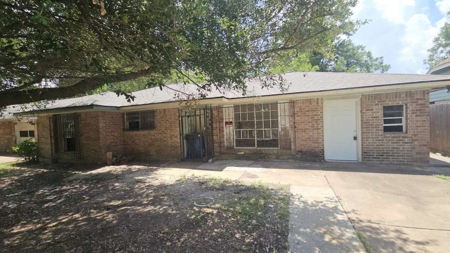 Property photo for 4502 Charriton Drive, Houston, TX