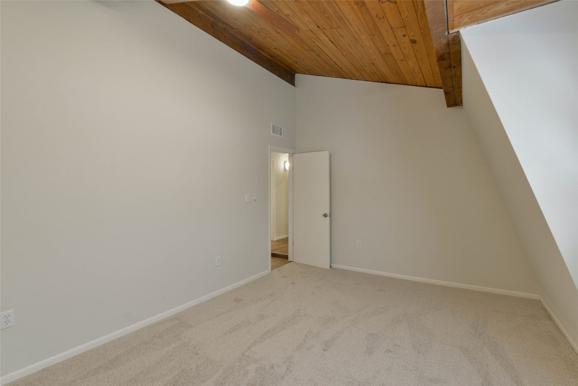 430 Binnacle Way, Crosby, TX 77532