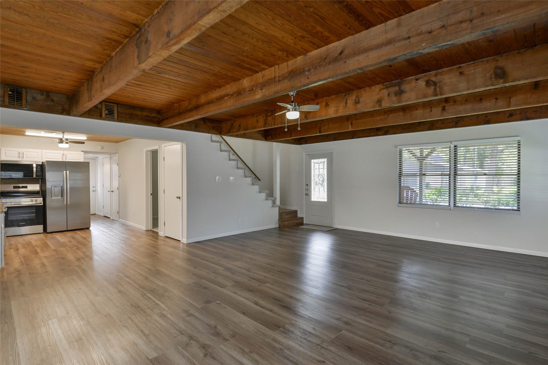 430 Binnacle Way, Crosby, TX 77532