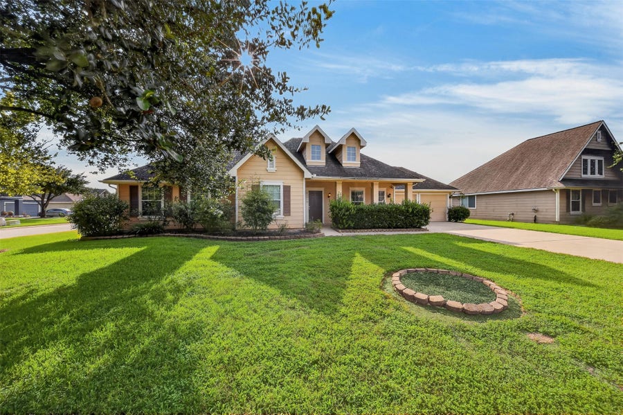 Property photo for 22414 Rumbling Creek Lane, Tomball, TX