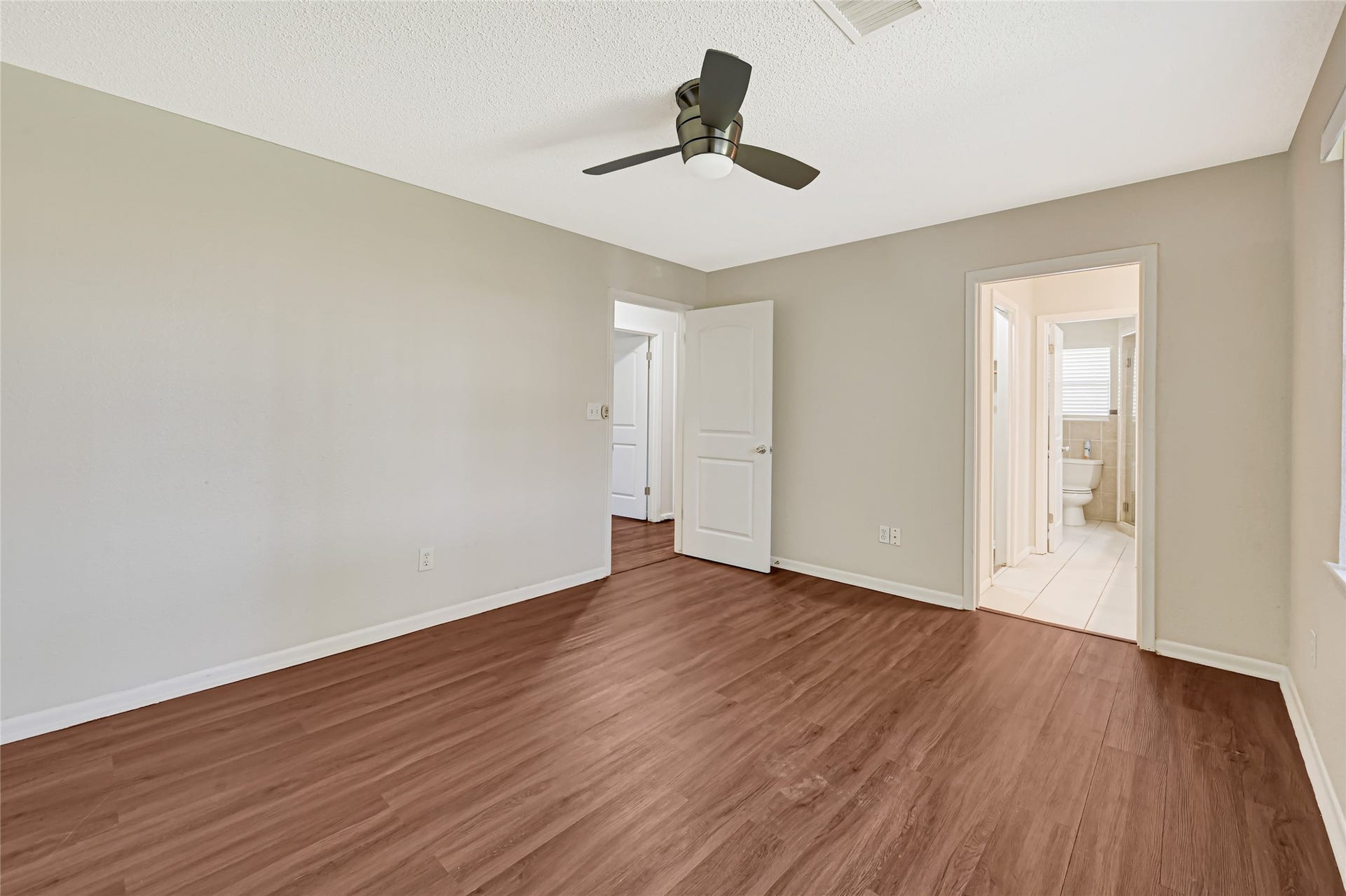 12738 Eastbrook Drive, Houston, TX 77013 12738 Eastbrook Drive, Houston, TX 77013