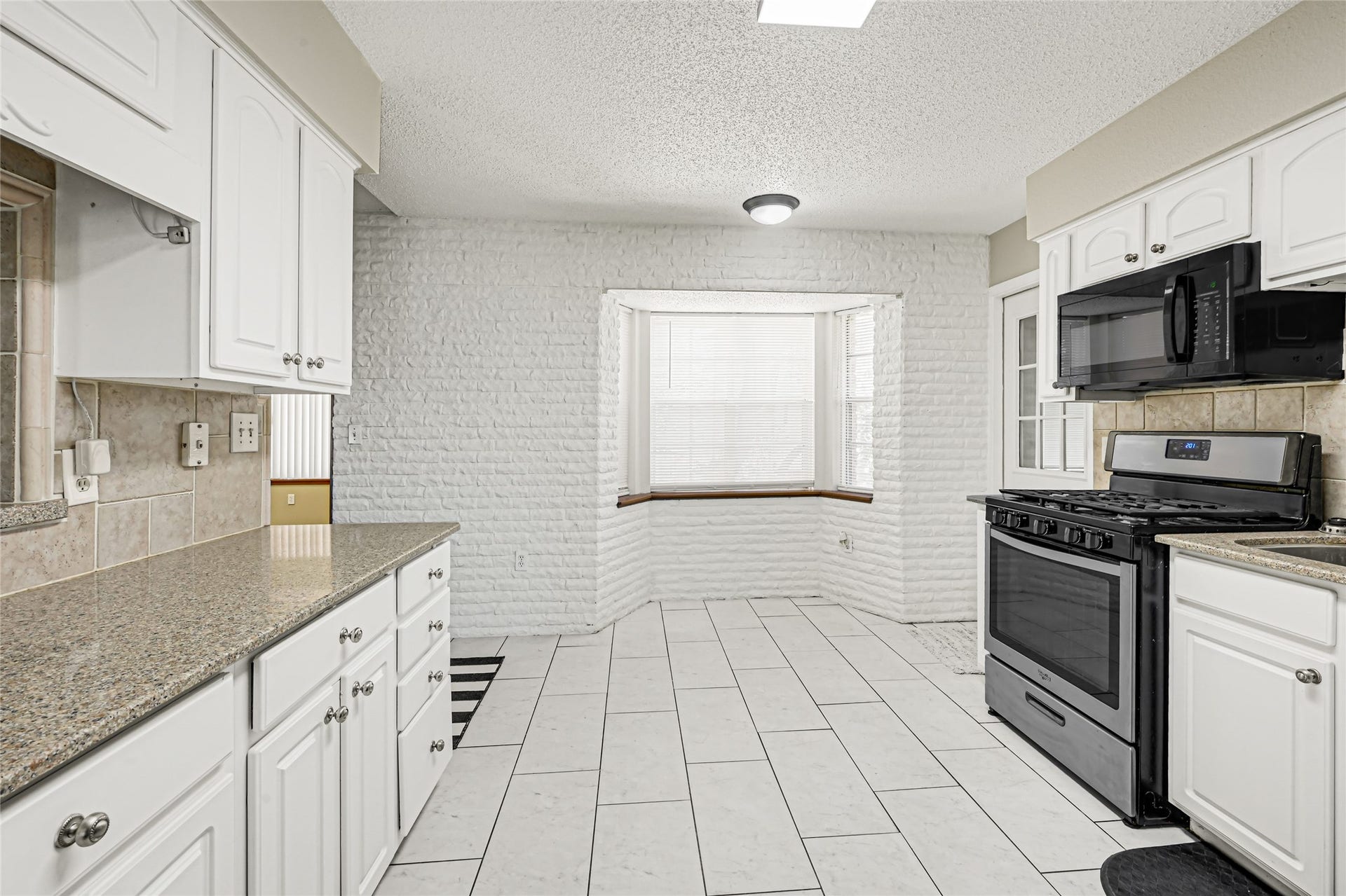 12738 Eastbrook Drive, Houston, TX 77013 12738 Eastbrook Drive, Houston, TX 77013