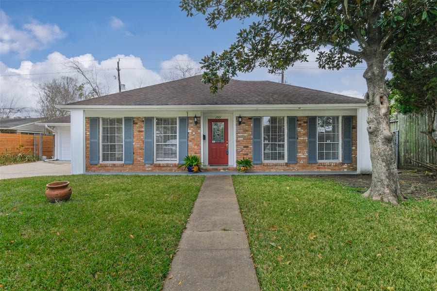 Property photo for 2601 Briarhurst Drive, Houston, TX