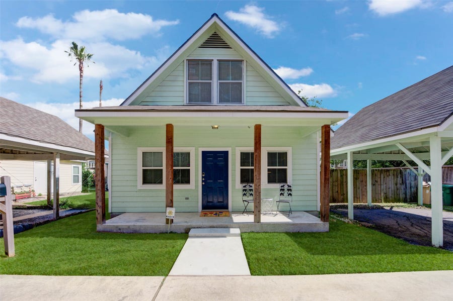 Property photo for 1310 Asbury Street, Houston, TX