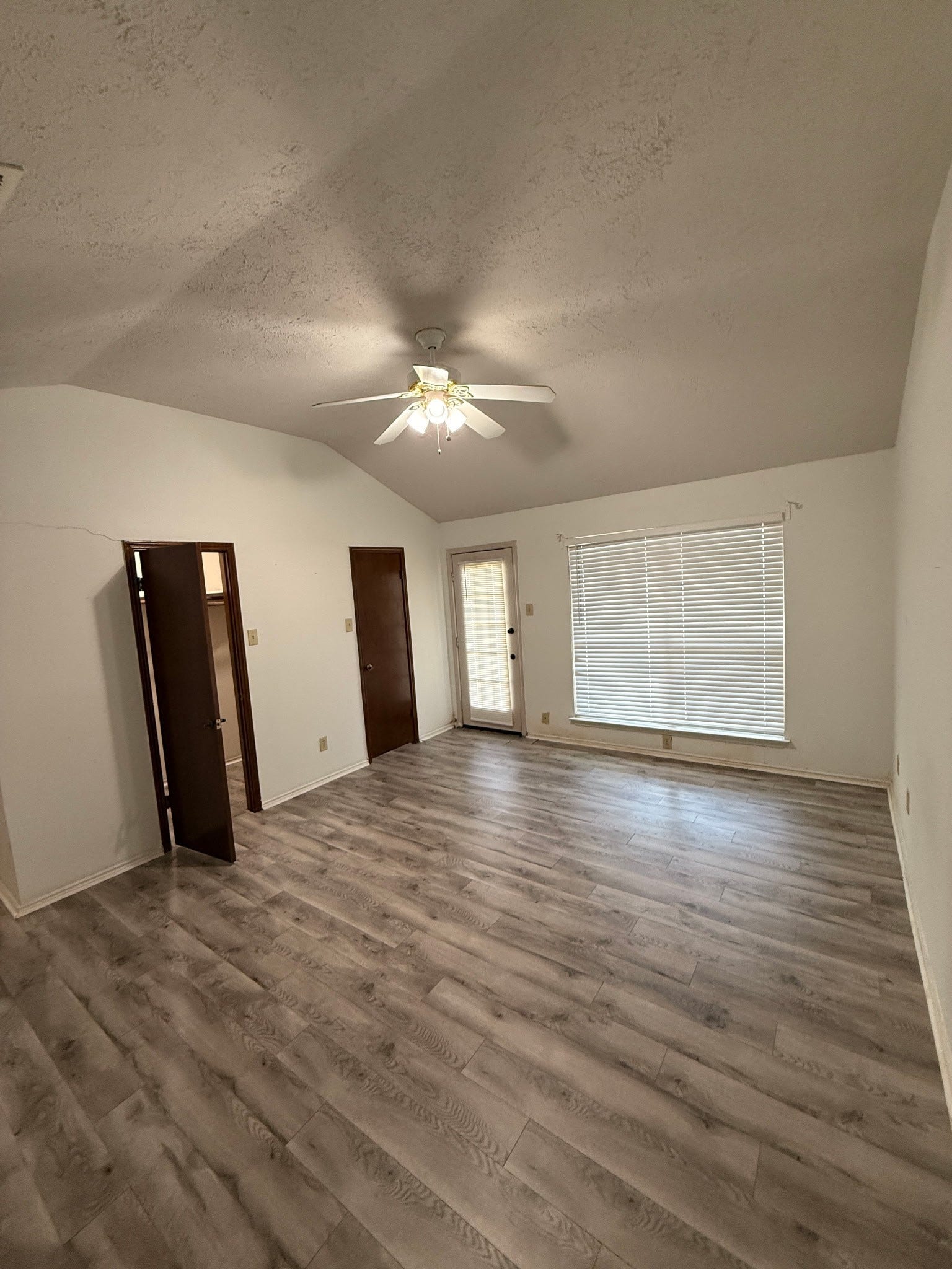2239 Trail West Street, Sugar Land, TX 77478 2239 Trail West Street, Sugar Land, TX 77478