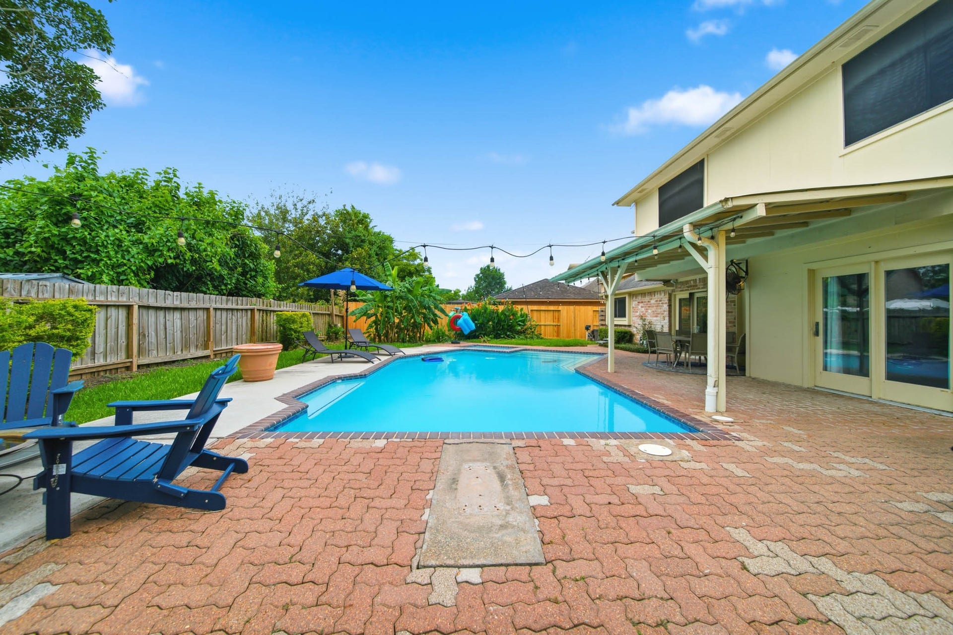 3815 W Valley Drive, Missouri City, TX 77459 3815 W Valley Drive, Missouri City, TX 77459