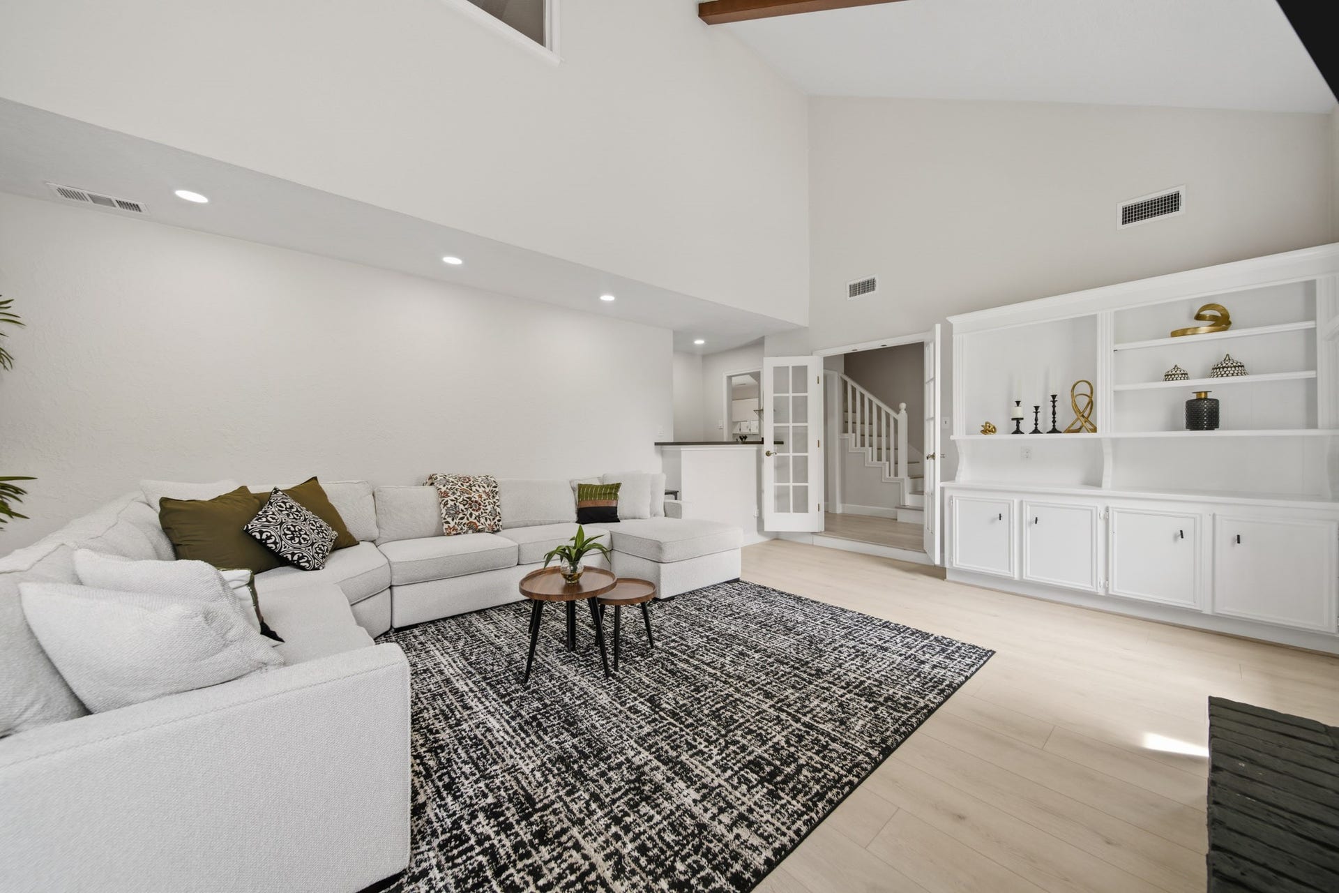 3815 W Valley Drive, Missouri City, TX 77459 3815 W Valley Drive, Missouri City, TX 77459