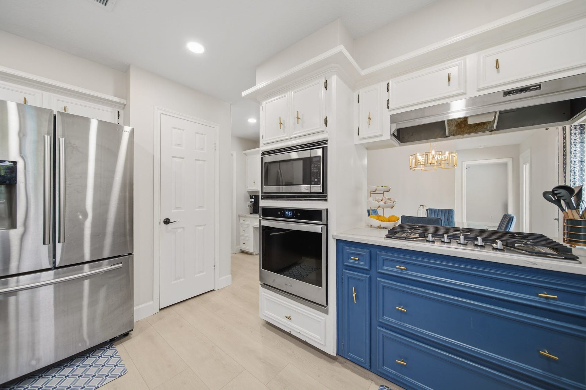 3815 W Valley Drive, Missouri City, TX 77459 3815 W Valley Drive, Missouri City, TX 77459