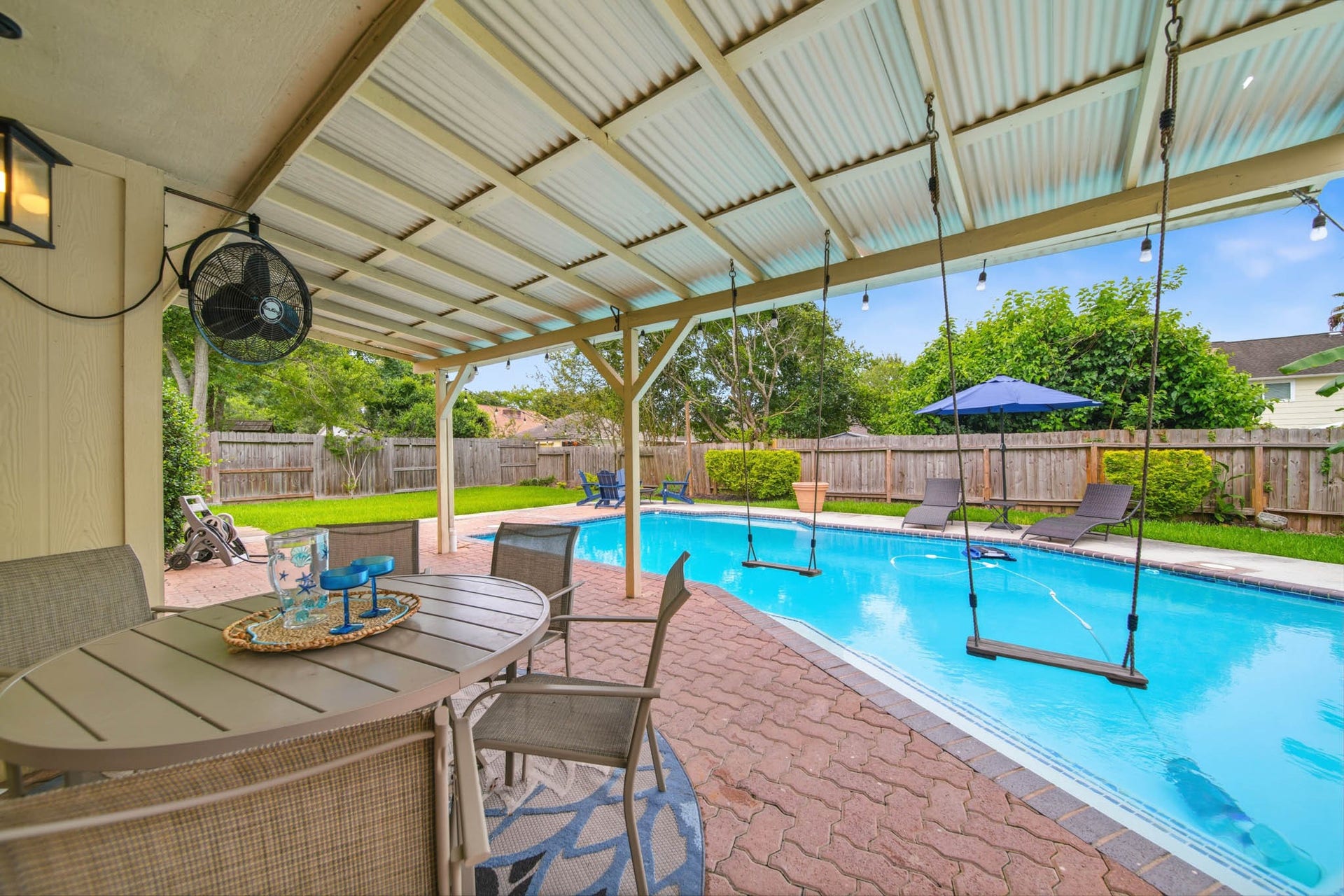 3815 W Valley Drive, Missouri City, TX 77459 3815 W Valley Drive, Missouri City, TX 77459