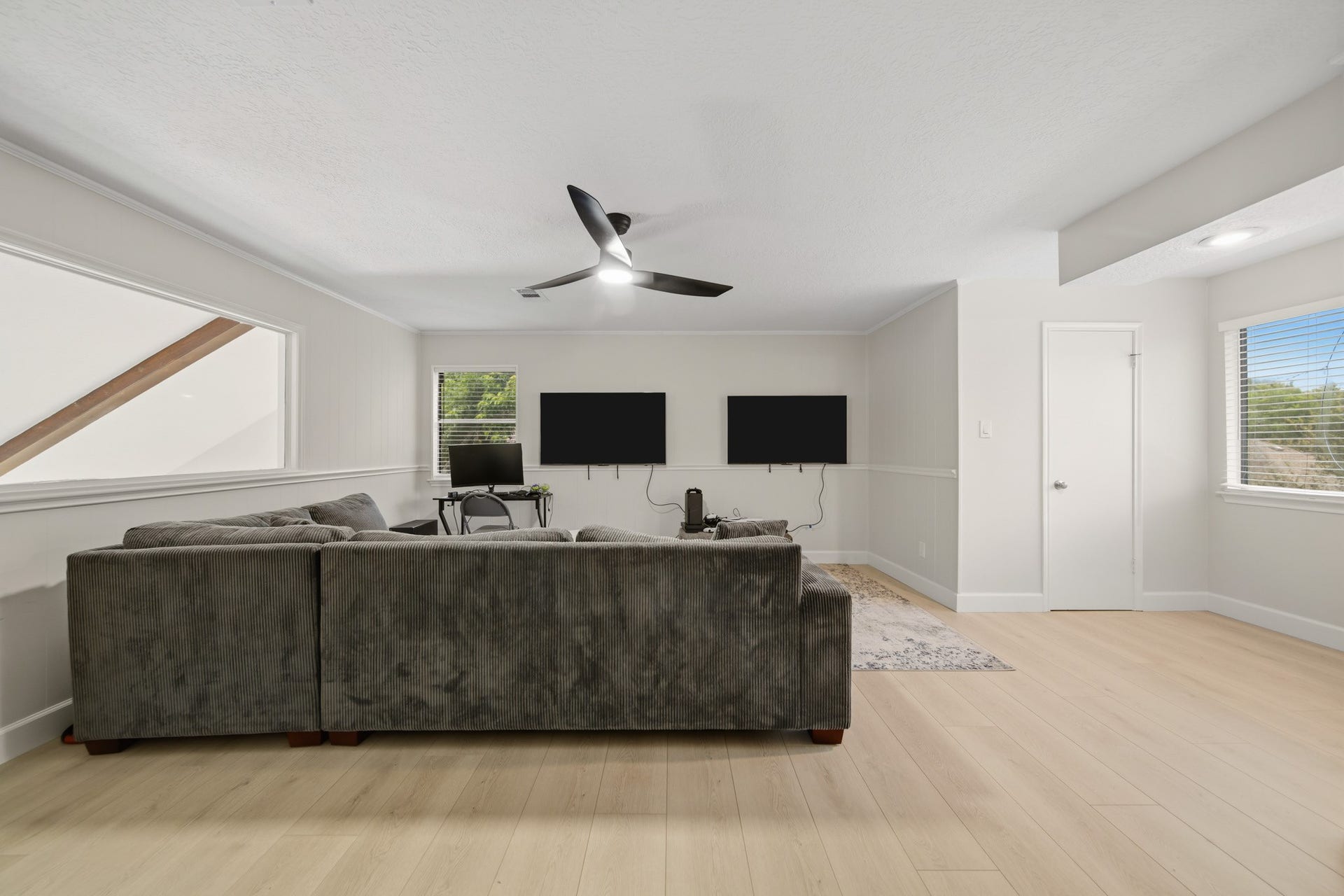 3815 W Valley Drive, Missouri City, TX 77459 3815 W Valley Drive, Missouri City, TX 77459