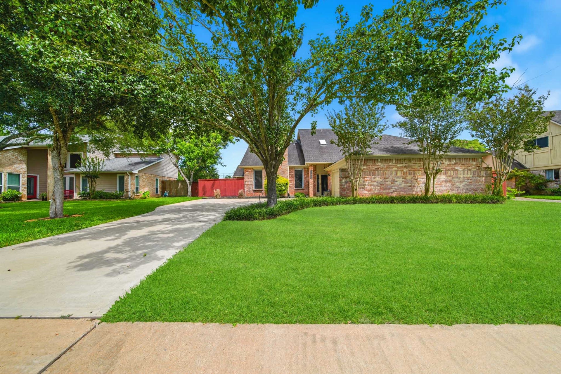 3815 W Valley Drive, Missouri City, TX 77459 3815 W Valley Drive, Missouri City, TX 77459