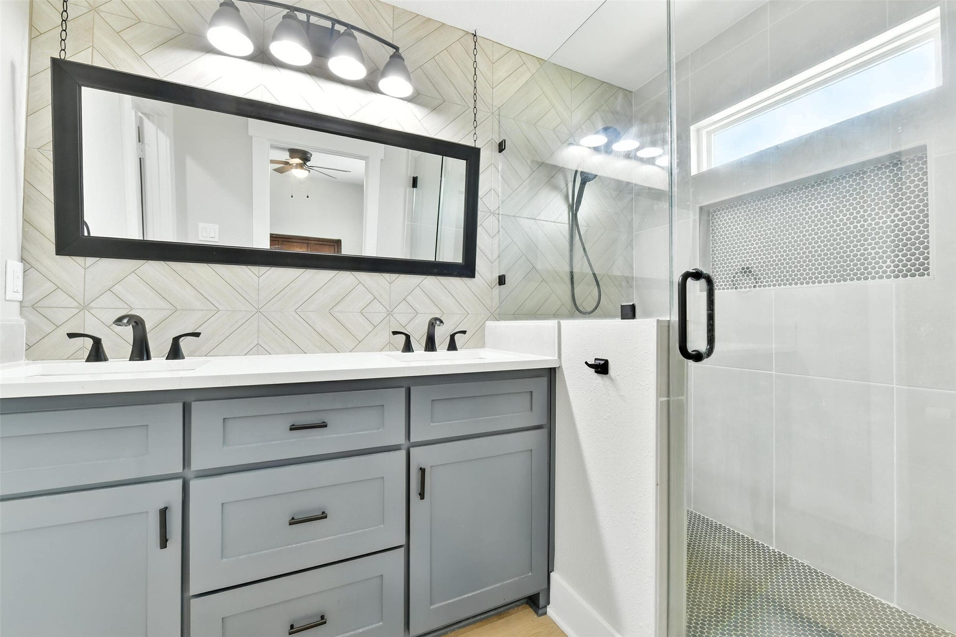 Primary bath