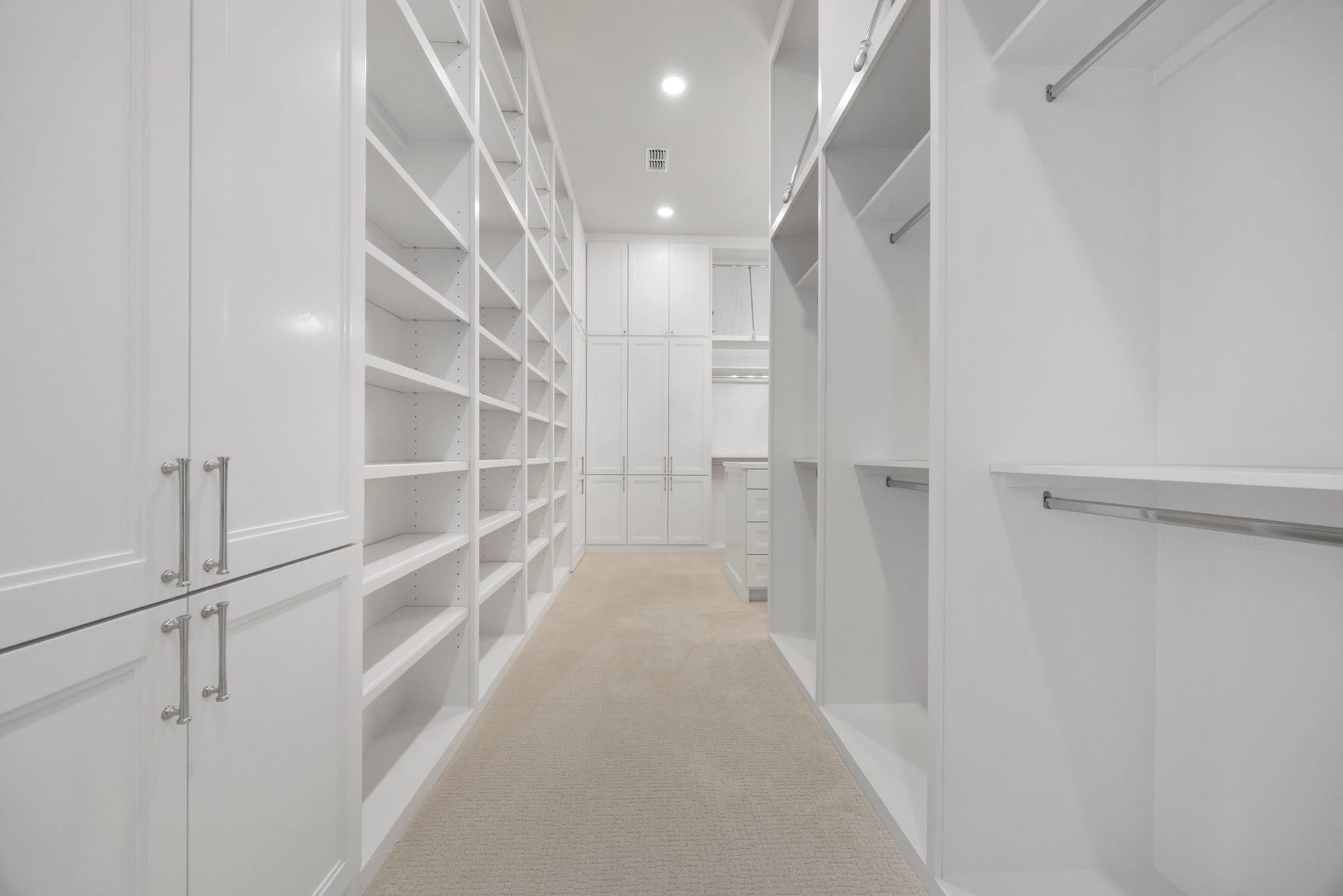 4233 Two Gun Way, Katy, TX 77494 Another of primary closet in the other direction.