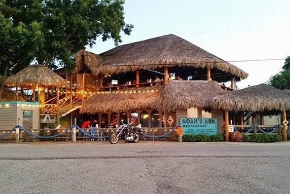 4514 Boulevard Street, Bacliff, TX 77518 4514 Boulevard Street, Bacliff, TX 77518