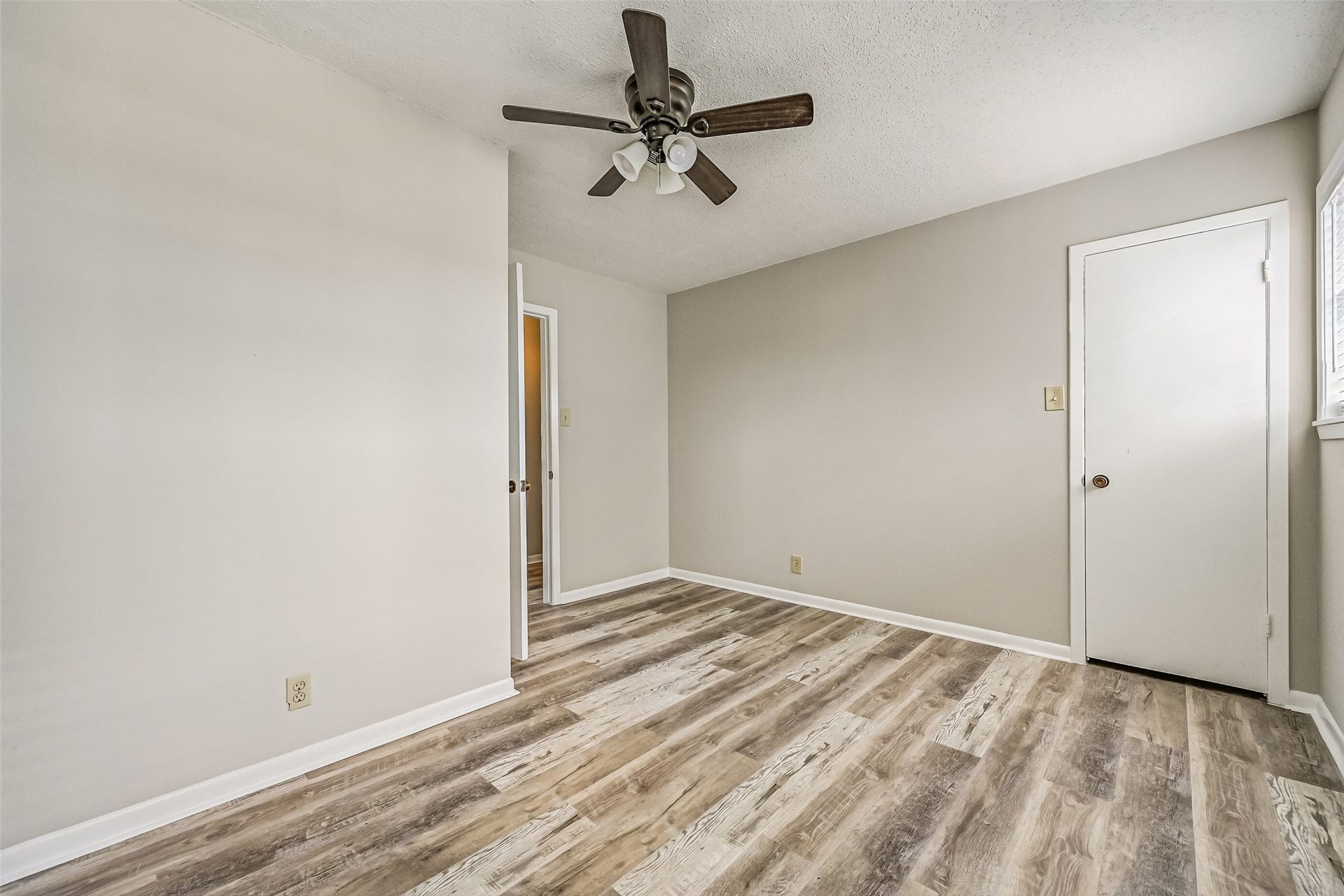 1817 Biovu Drive, Galveston, TX 77551