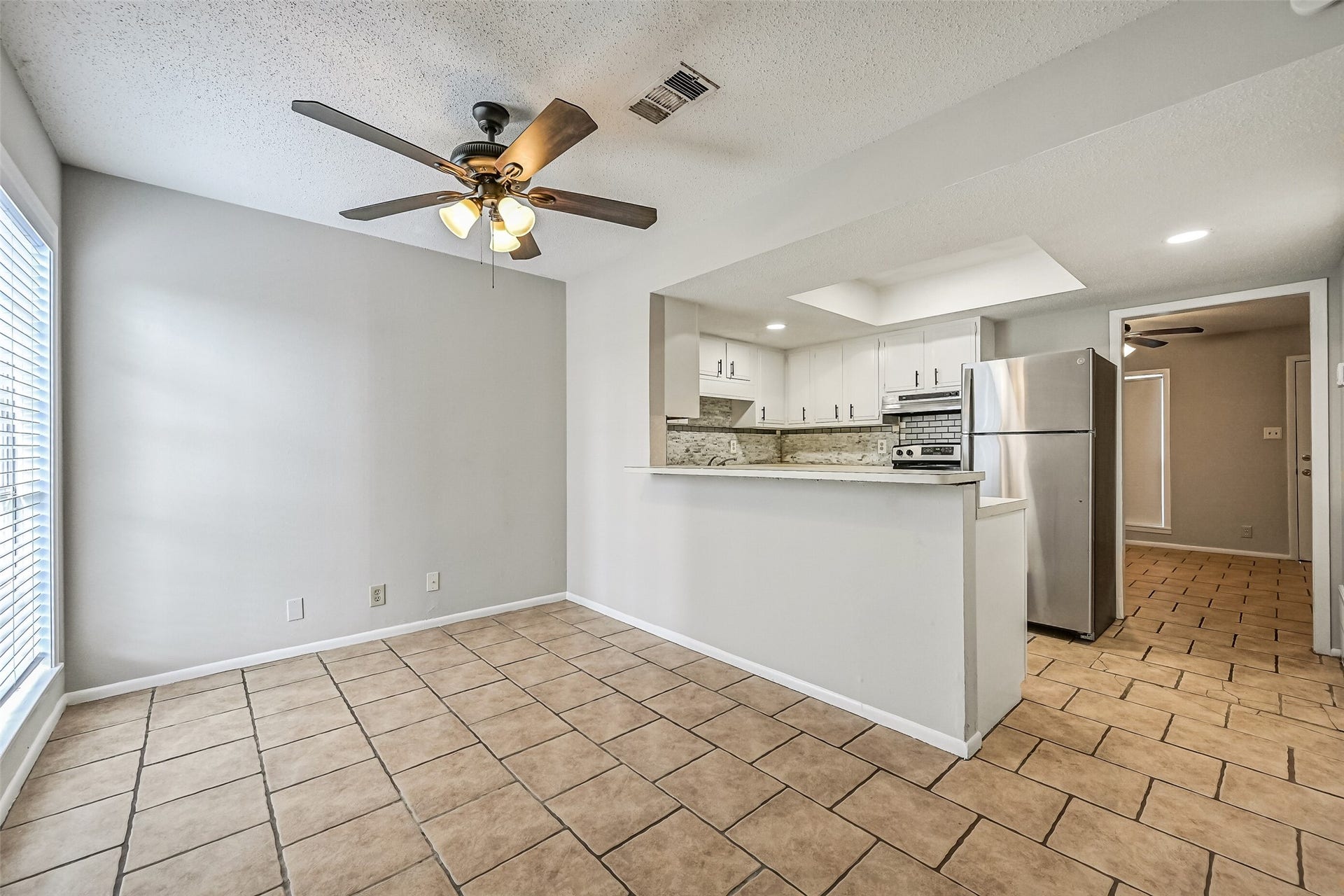 1817 Biovu Drive, Galveston, TX 77551