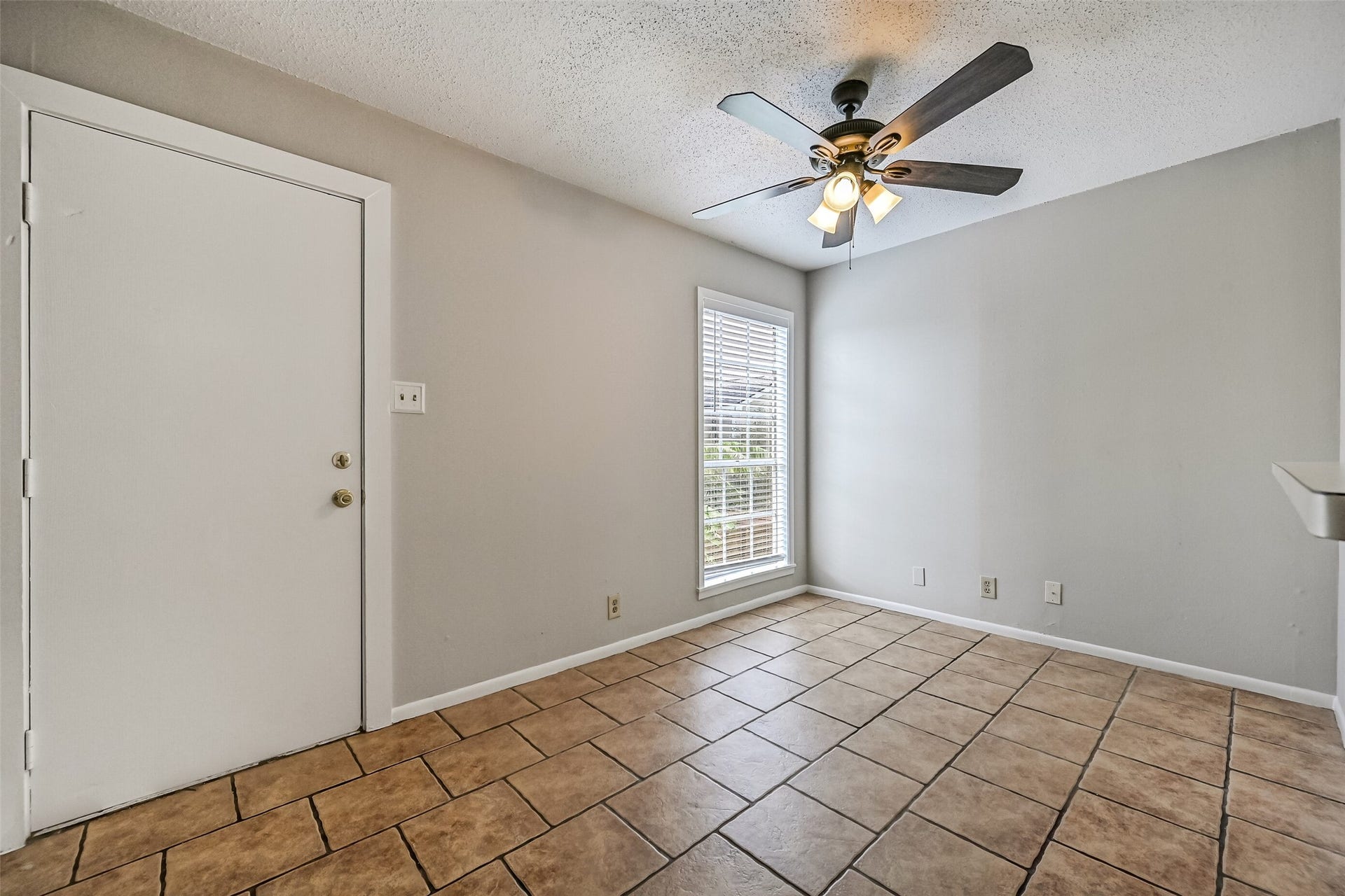 1817 Biovu Drive, Galveston, TX 77551