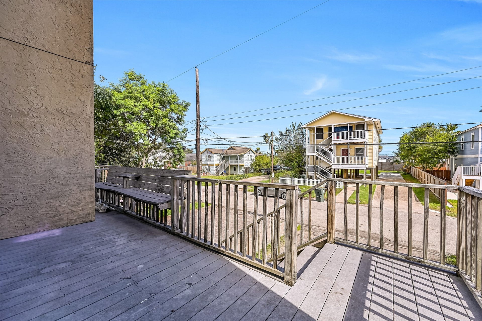 1817 Biovu Drive, Galveston, TX 77551