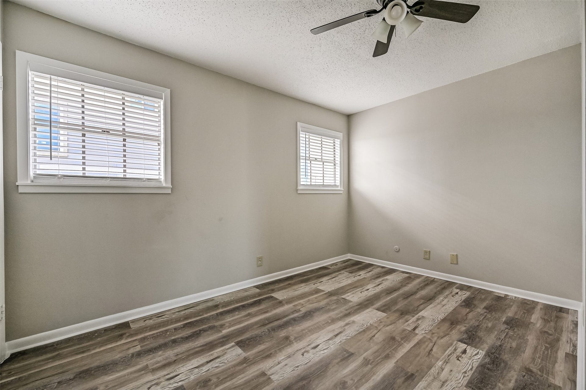1817 Biovu Drive, Galveston, TX 77551