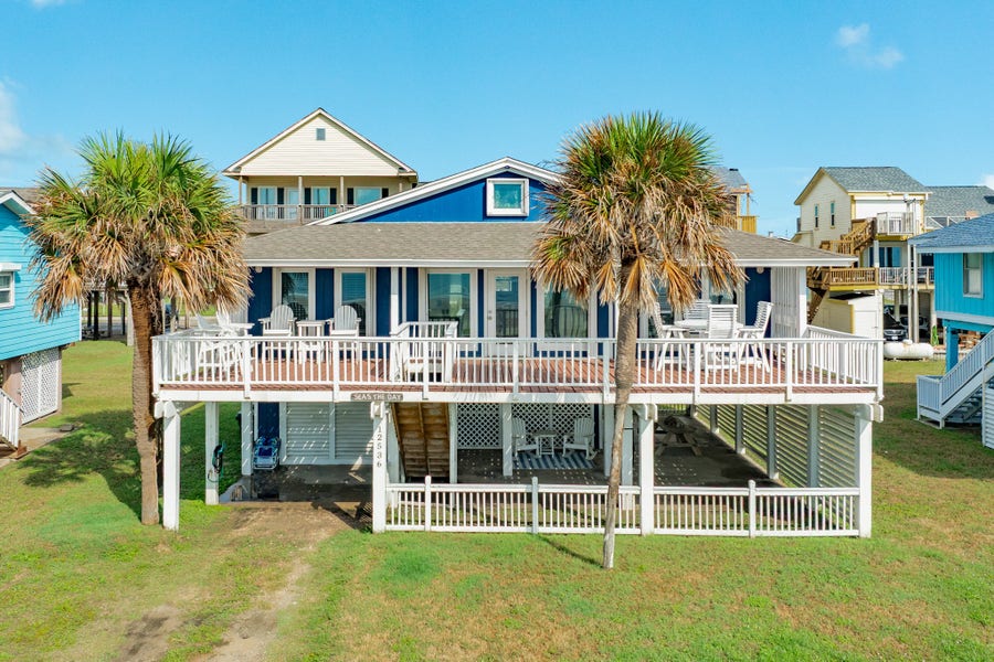 Property photo for 12536 W Buena Vista Drive, Galveston, TX