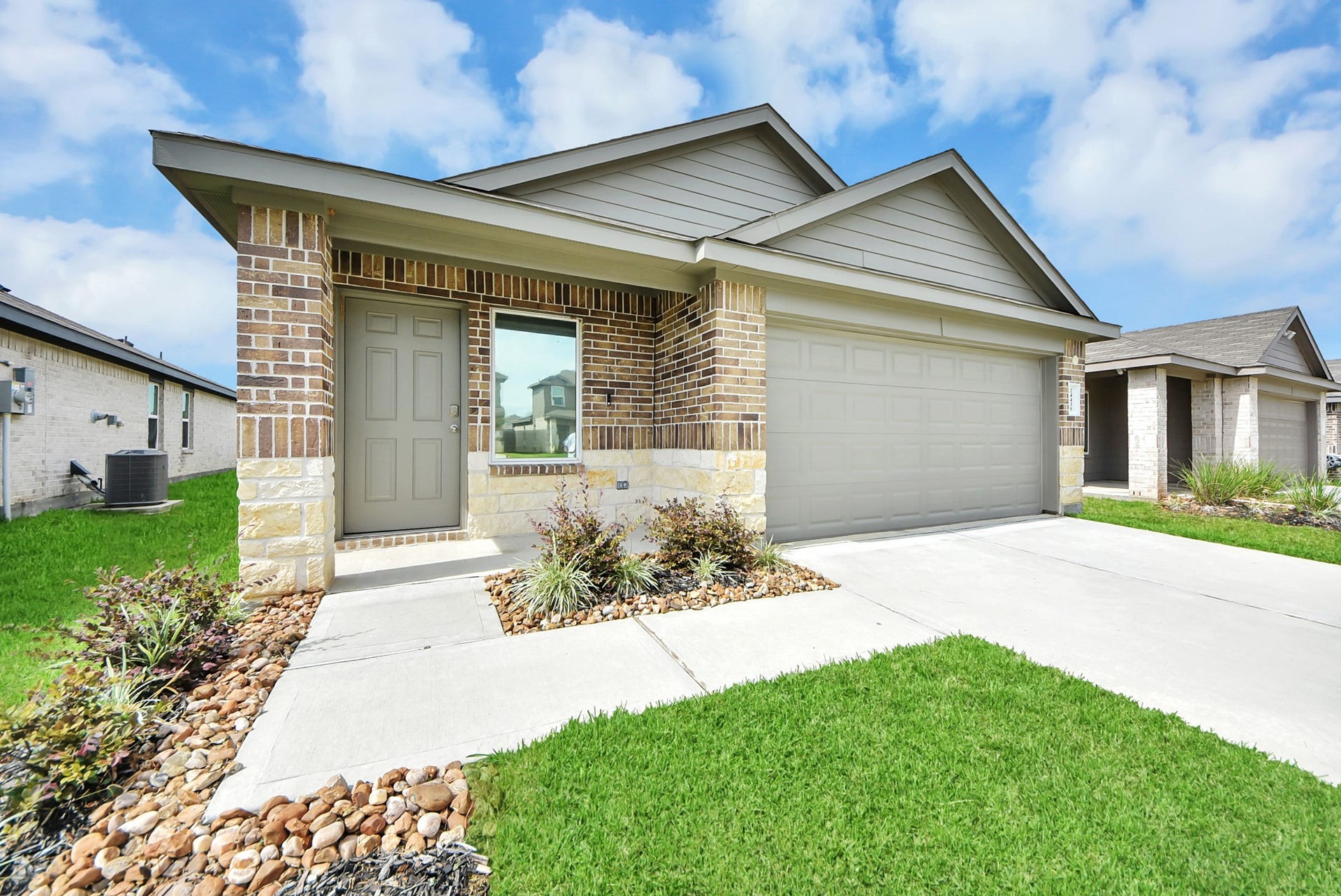 24435 Saddlestone Green Drive, Spring, TX 77373 24435 Saddlestone Green Drive, Spring, TX 77373