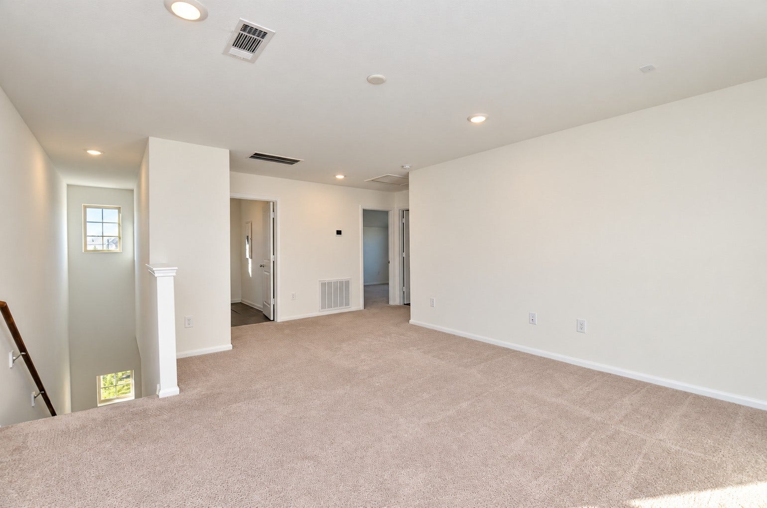 Expansive gameroom