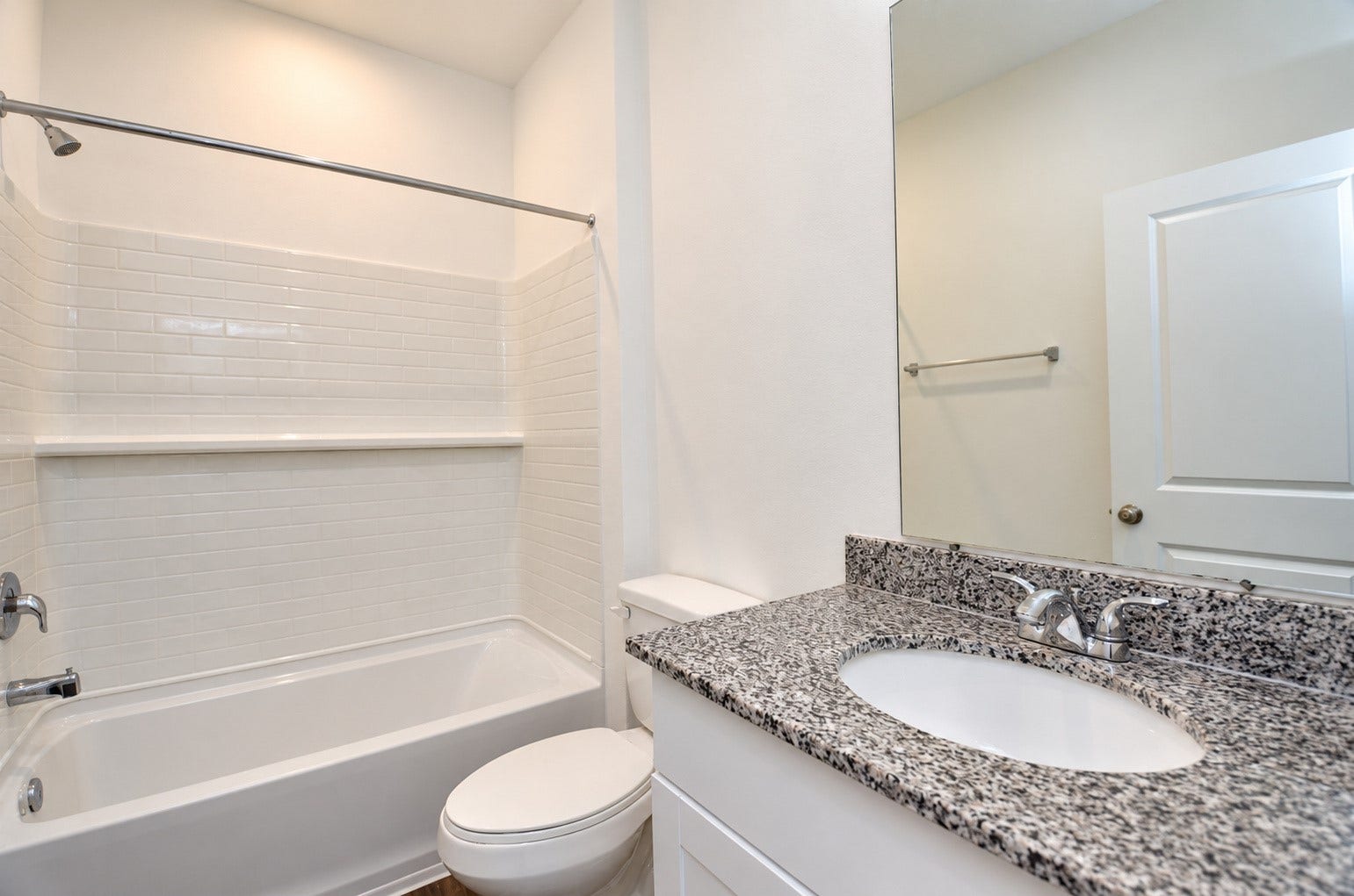 Secondary Full Bath #2