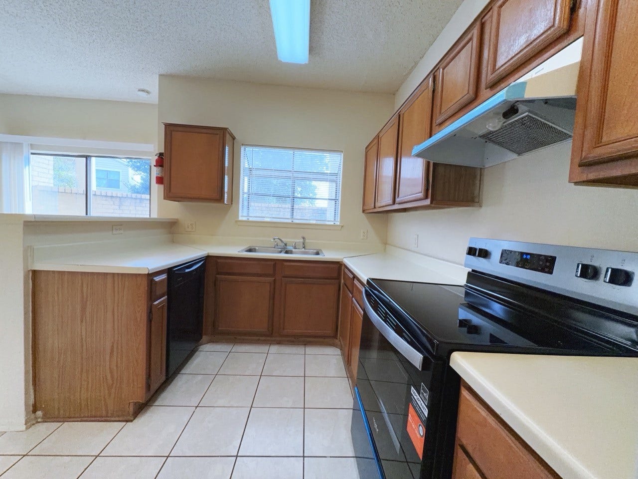 7900 Bissonnet Street, #D-1, Houston, TX 77074