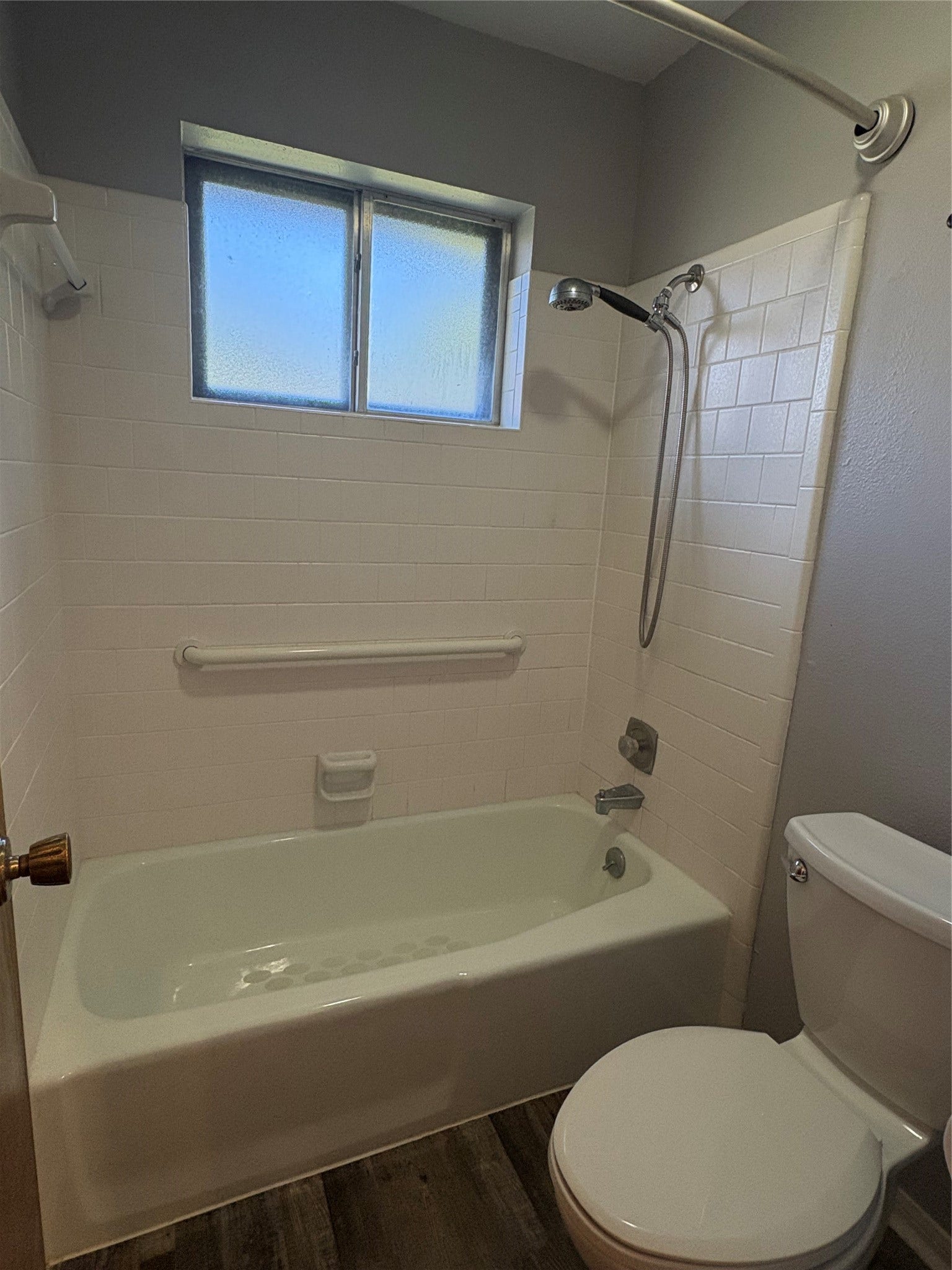 124 Tamarisk Trail, Lake Jackson, TX 77566 124 Tamarisk Trail, Lake Jackson, TX 77566