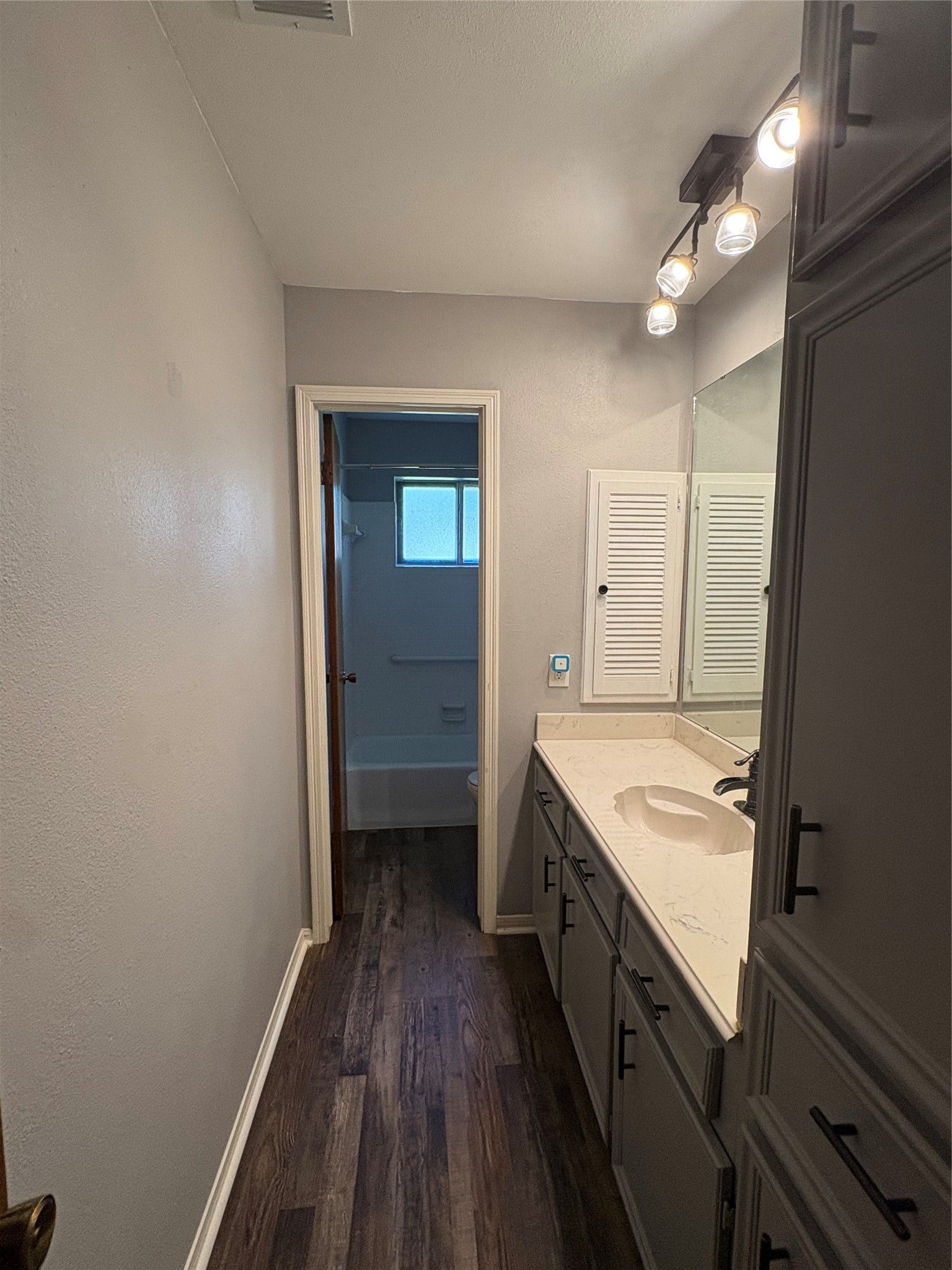 124 Tamarisk Trail, Lake Jackson, TX 77566 124 Tamarisk Trail, Lake Jackson, TX 77566