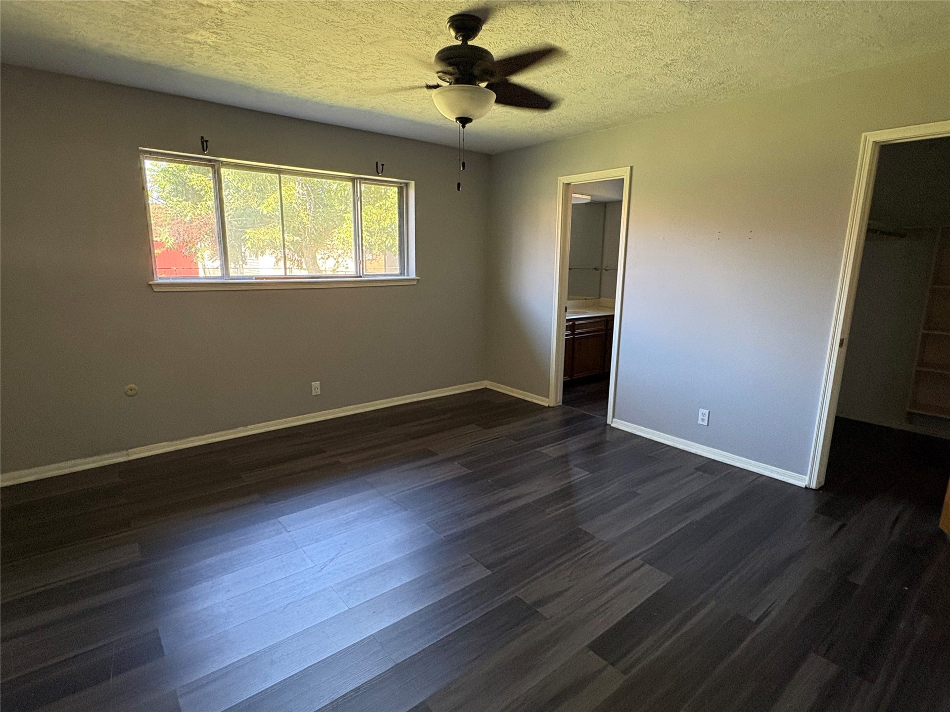124 Tamarisk Trail, Lake Jackson, TX 77566 124 Tamarisk Trail, Lake Jackson, TX 77566